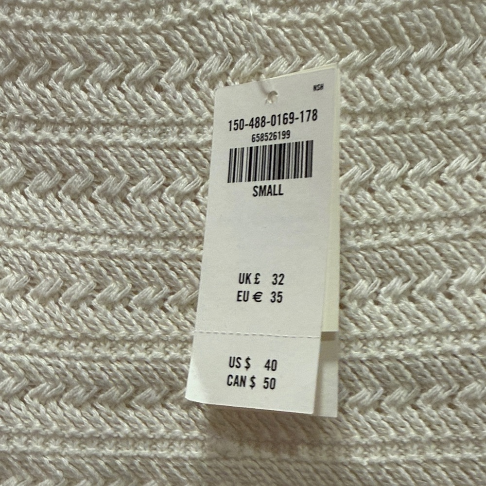 Abercrombie & Fitch Cream and Black Knit Crop Top - Picture 7 of 7